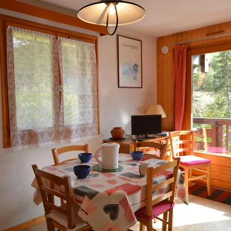 Cosy 6 Pers, Proche Pistes Et Centre, Balcon, Parking, Animaux Admis - Fr-1-241-17 Apartment *